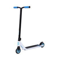 Crisp Blitz White/Blue